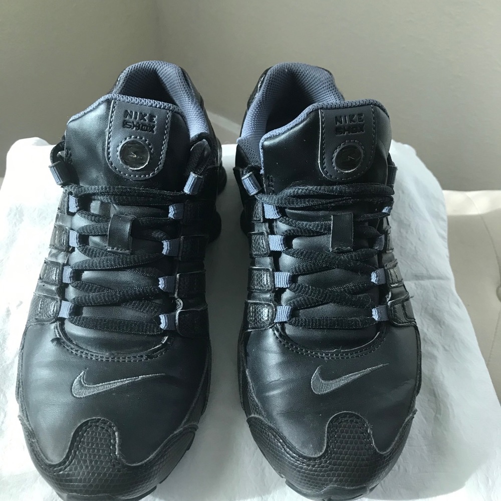 Black Nike Shock